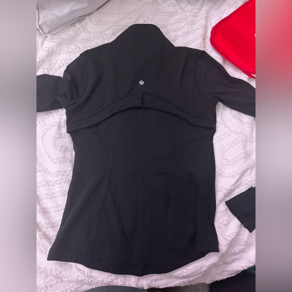 Lululemon define jacket black size 8 in great condition! - Picture 10 of 11